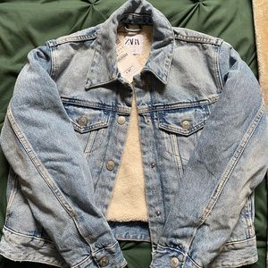 ZARA Sherpa lined denim jacket